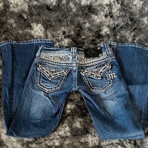 Miss Me Low Rise Flare Jeans 23 Waist 31 Length